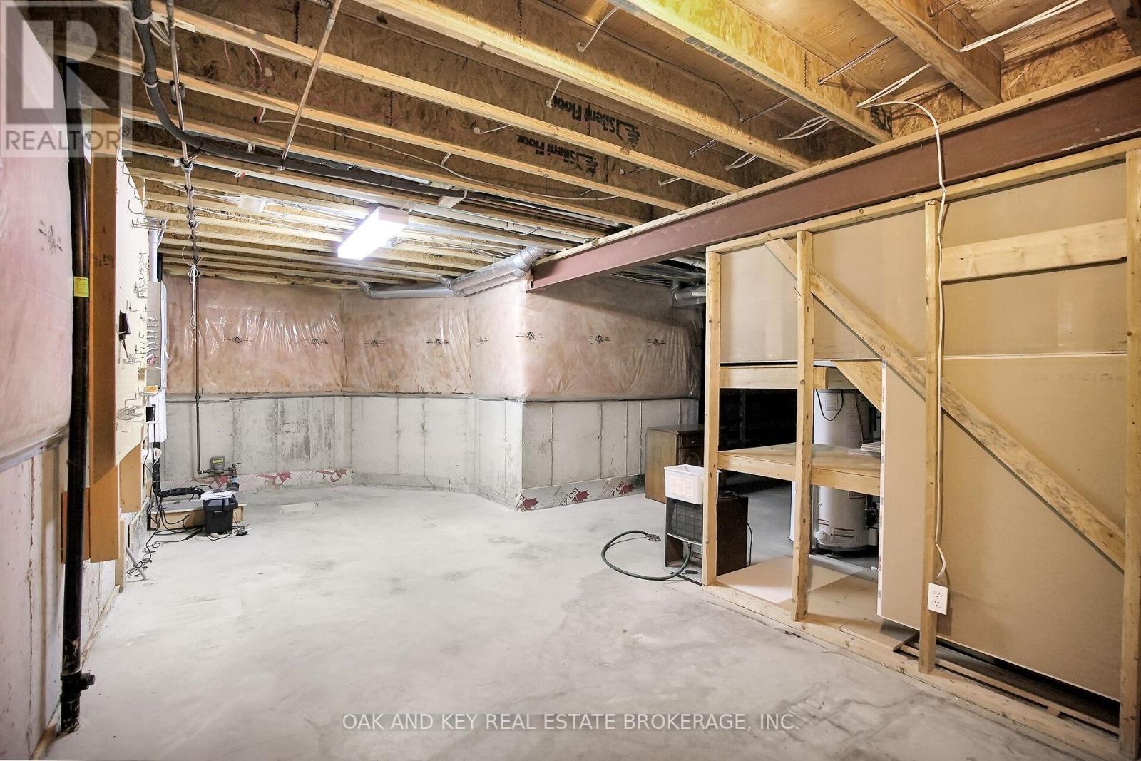 38 Quinella Place, London South, Ontario  N6K 4H2 - Photo 40 - X12462214