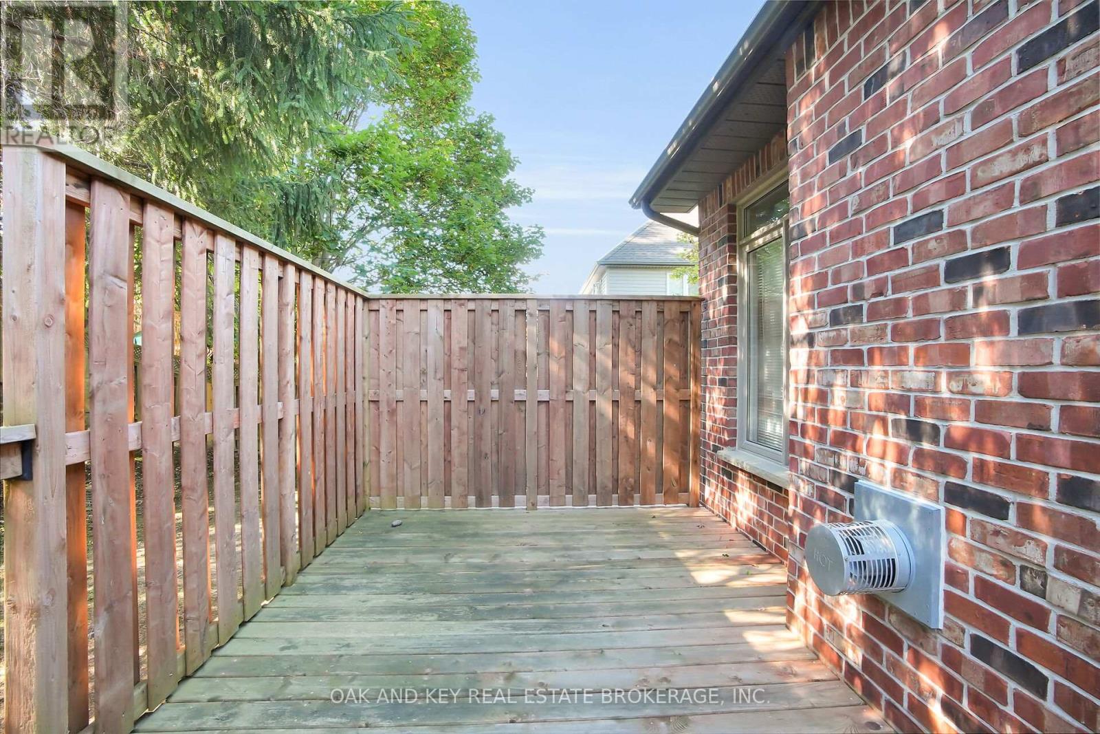 38 Quinella Place, London South, Ontario  N6K 4H2 - Photo 43 - X12462214