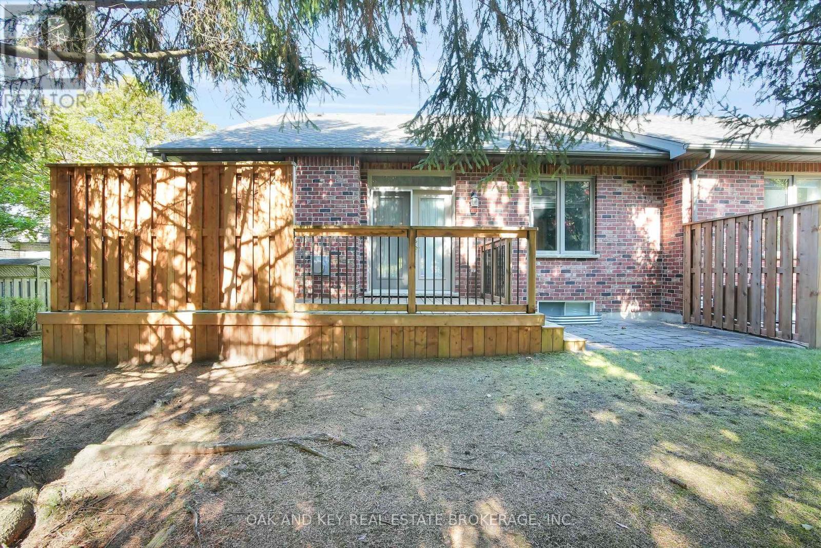 38 Quinella Place, London South, Ontario  N6K 4H2 - Photo 47 - X12462214