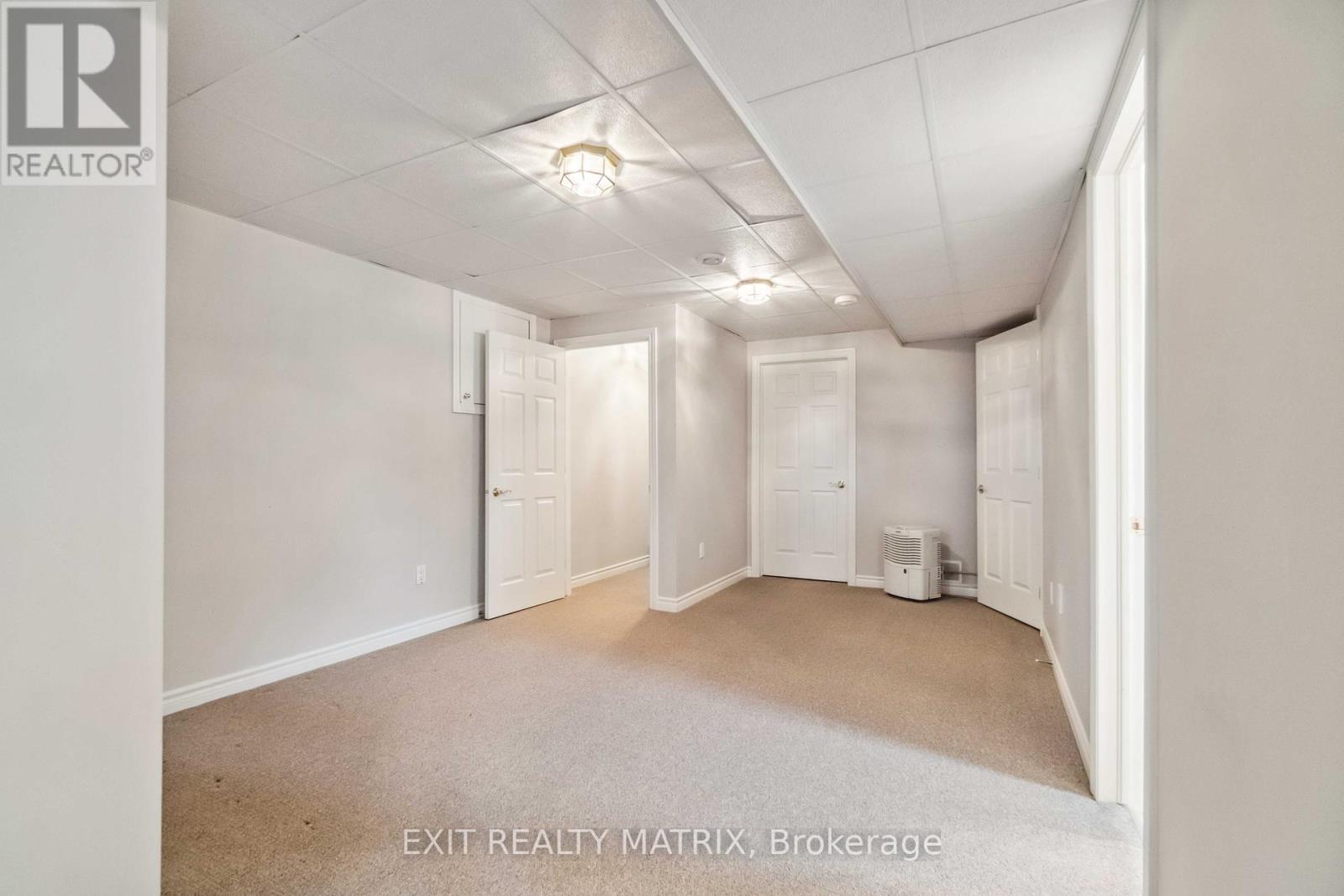 145 Garfield Street S, Gananoque, Ontario  K7G 3G2 - Photo 32 - X12462283