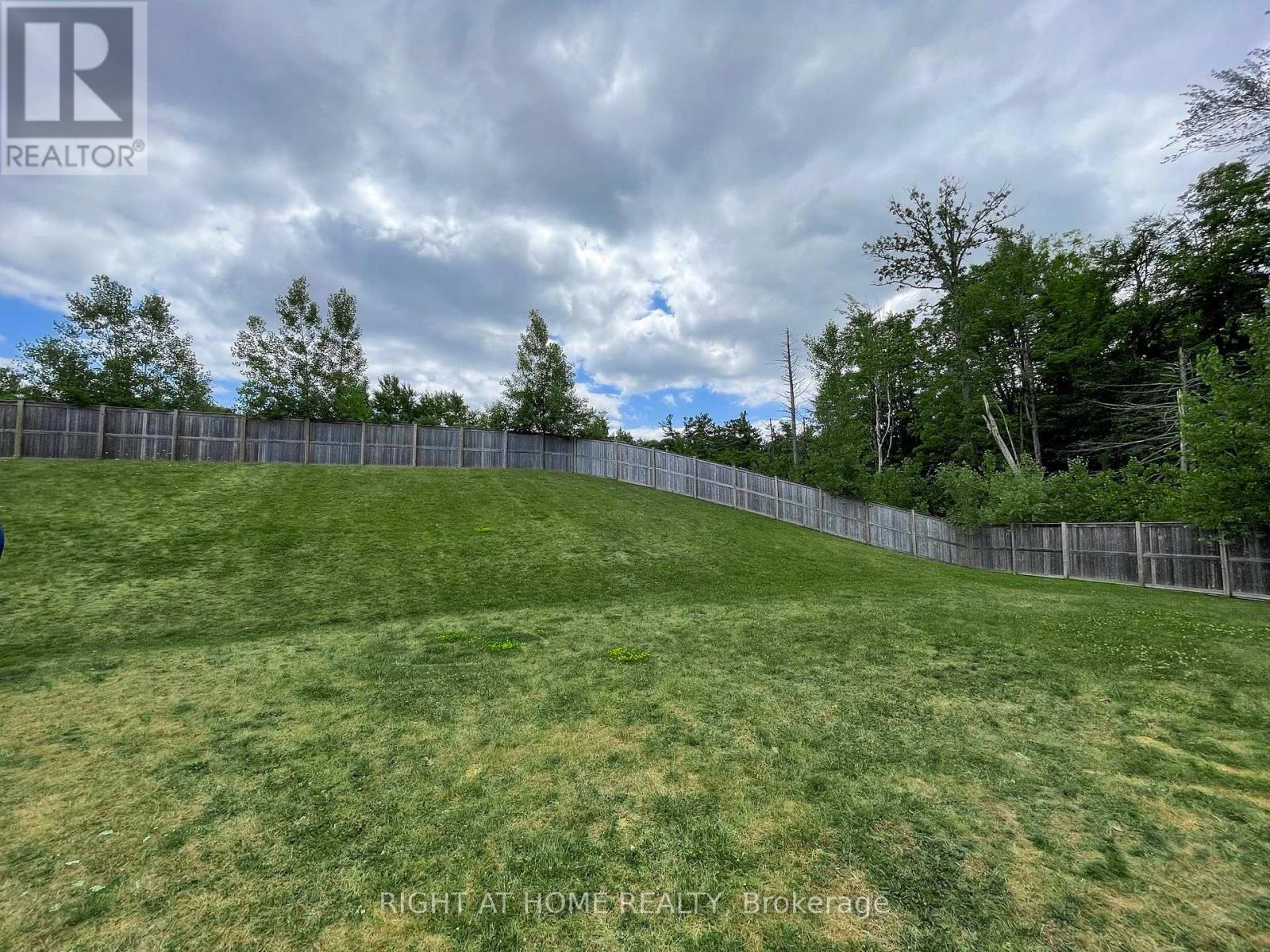 107 Aspen Drive, Quinte West, Ontario  K8V 0E2 - Photo 24 - X12462183