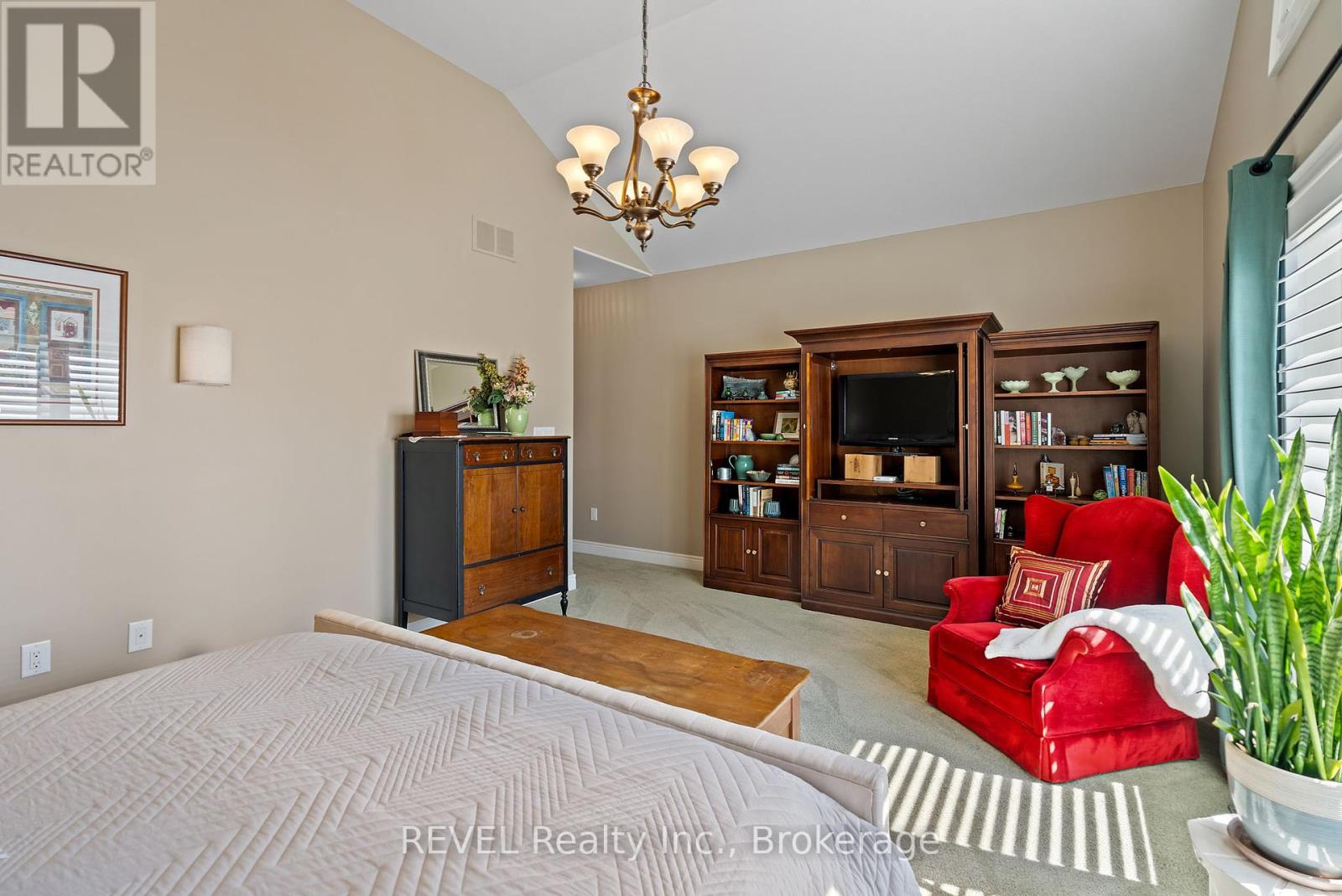 69 Butlers Drive, Fort Erie, Ontario  L0S 1N0 - Photo 21 - X12462223