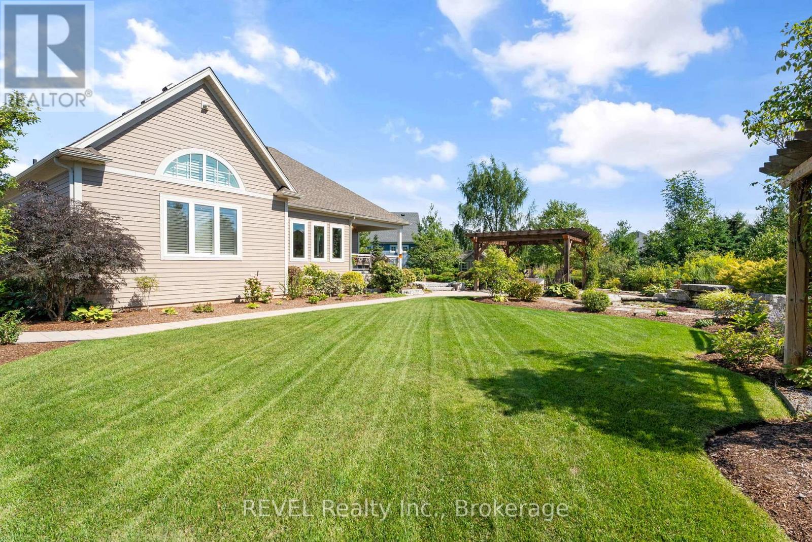 69 Butlers Drive, Fort Erie, Ontario  L0S 1N0 - Photo 41 - X12462223