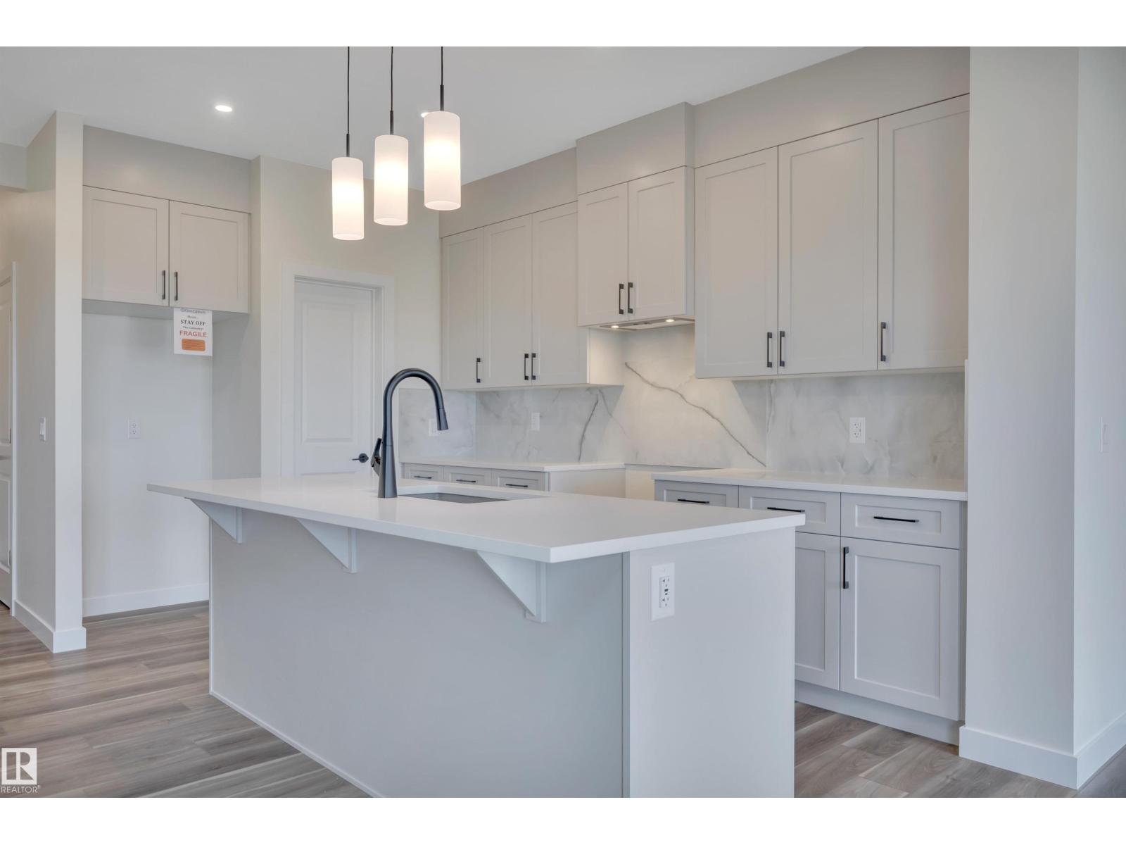 280 Lodge Pole Pl, Leduc, Alberta  T9E 0K7 - Photo 5 - E4461155