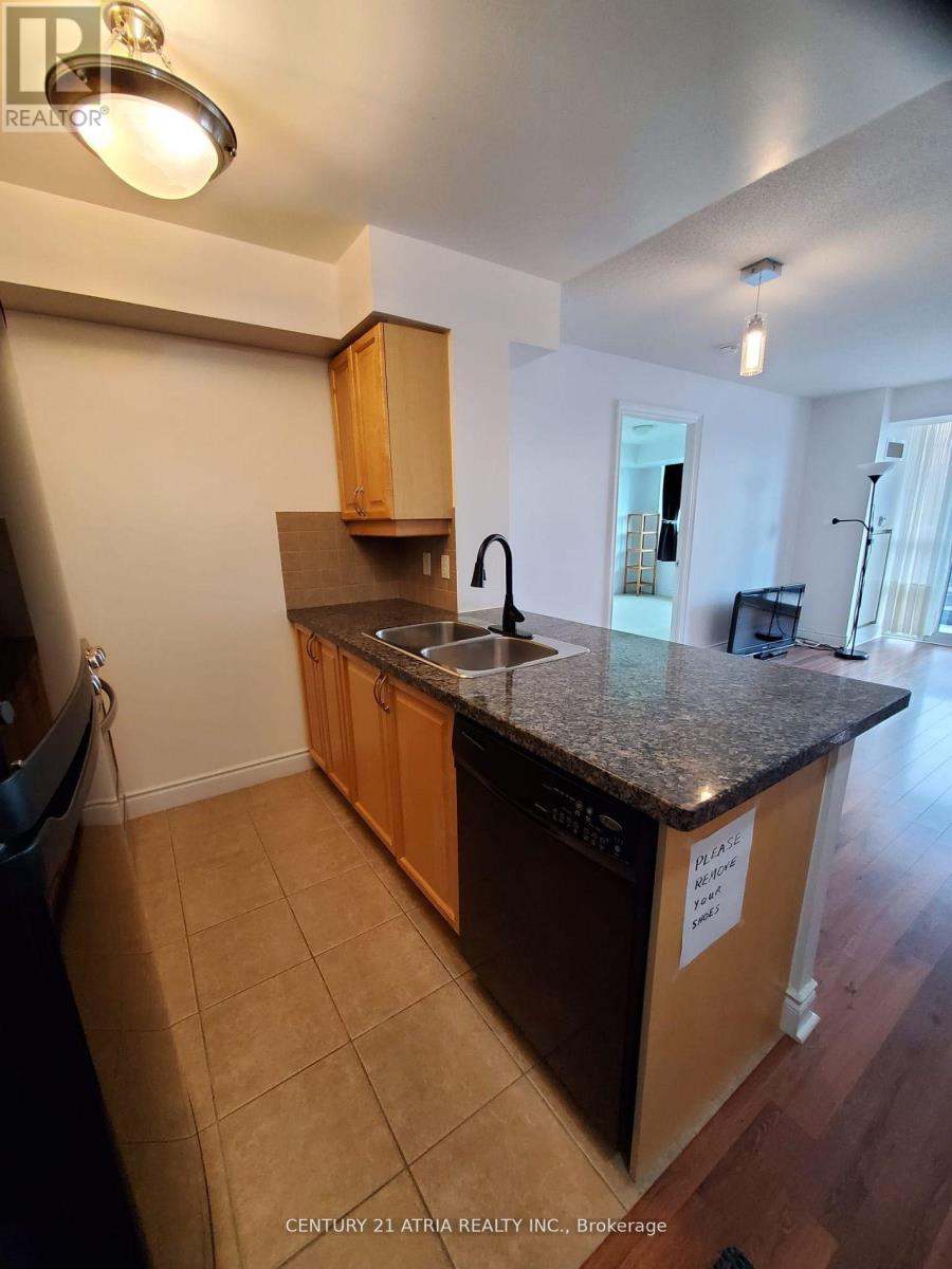 2025 - 25 Greenview Avenue, Toronto, Ontario  M2M 1R2 - Photo 7 - C12462050