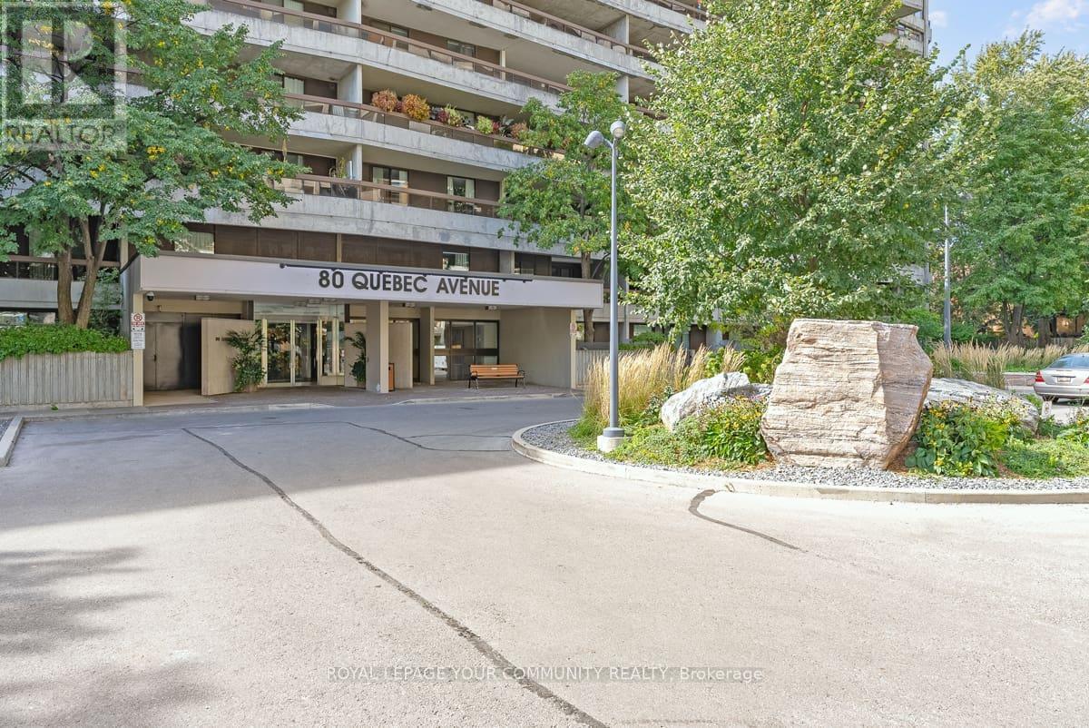 811 - 80 Quebec Avenue, Toronto, Ontario  M6P 4B7 - Photo 7 - W12447155