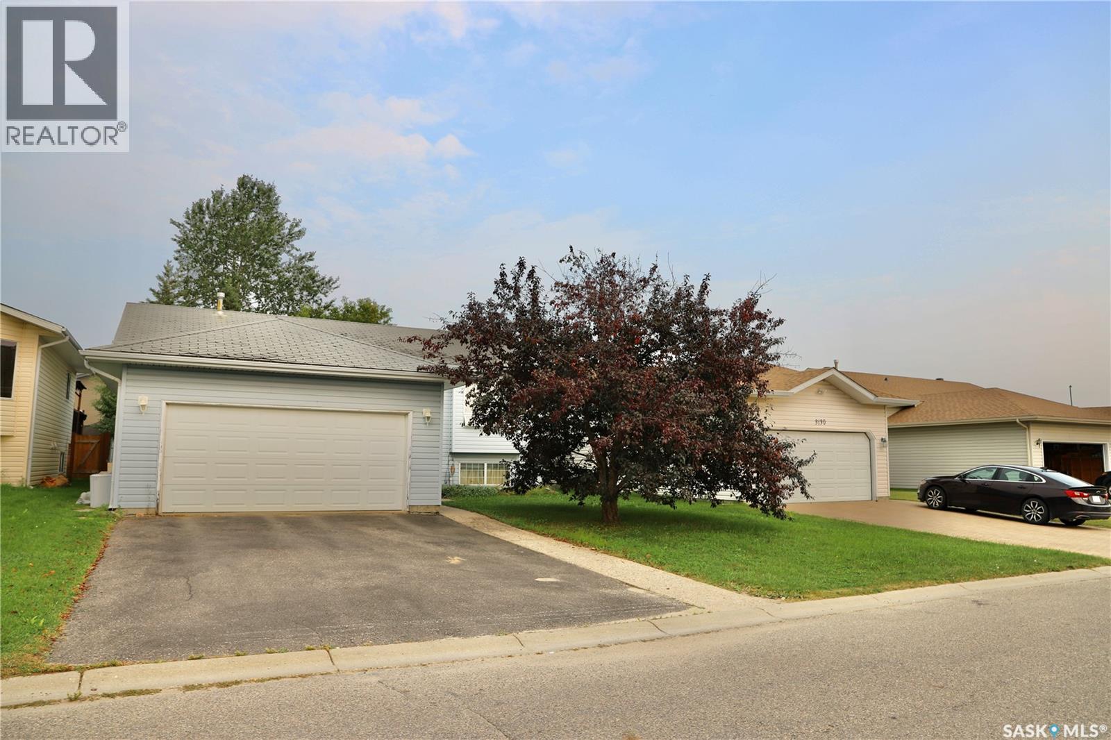 3120 5th Avenue E, Prince Albert, Saskatchewan  S6V 8C4 - Photo 2 - SK020816