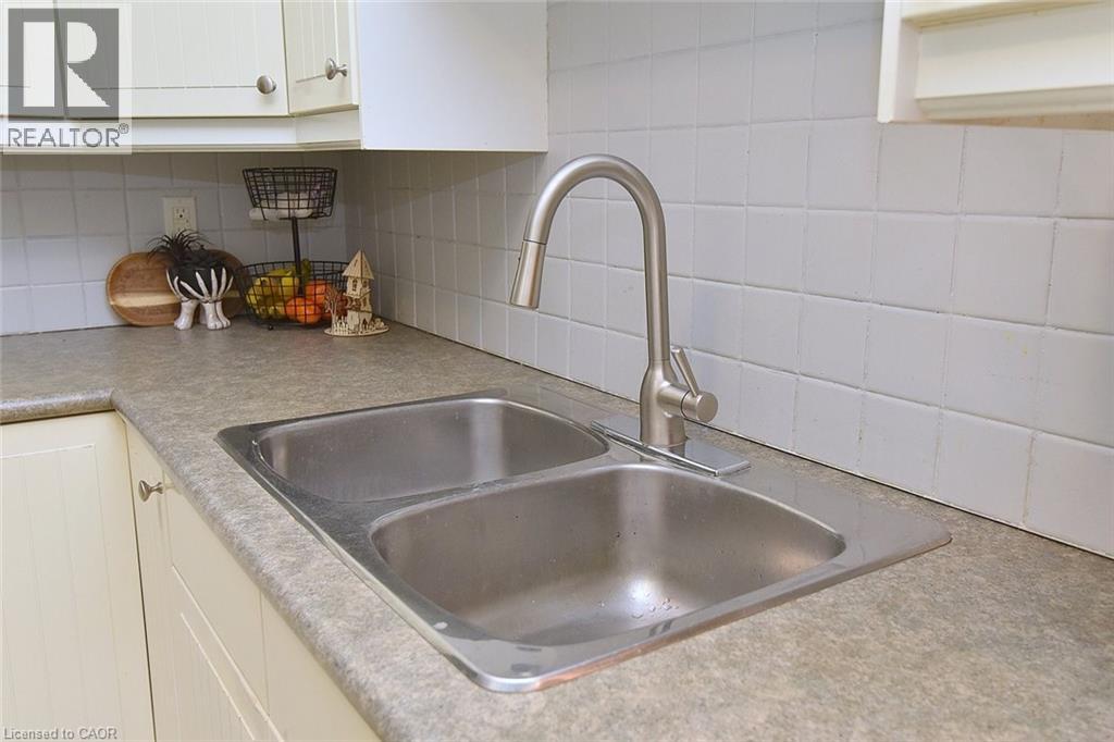 1501 Ester Drive, Burlington, Ontario  L7P 1L5 - Photo 14 - 40778454
