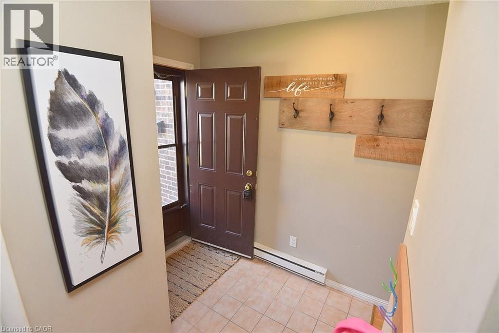 1501 Ester Drive, Burlington, Ontario  L7P 1L5 - Photo 4 - 40778454