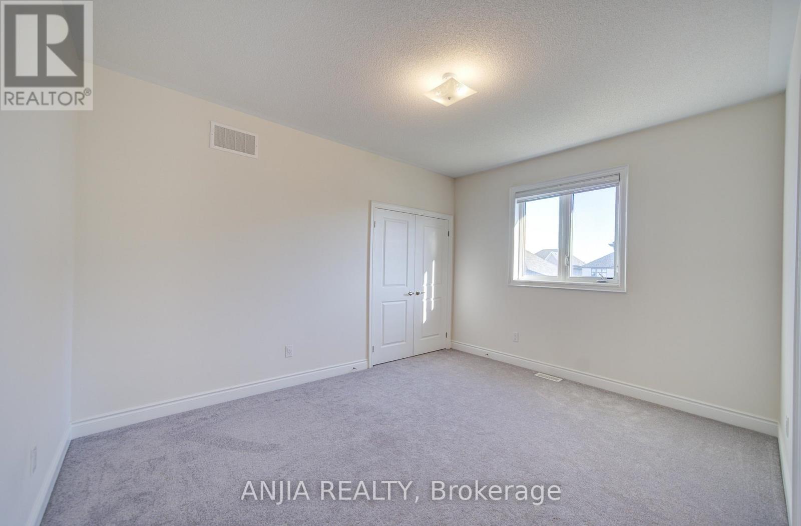 3 Joiner Circle, Whitchurch-Stouffville, Ontario  L4A 7X4 - Photo 38 - N12456236