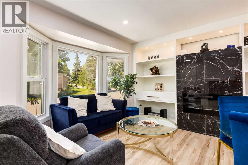 392 Cantrell Drive Sw, Calgary, Alberta  T2W 2E4 - Photo 7 - A2251732