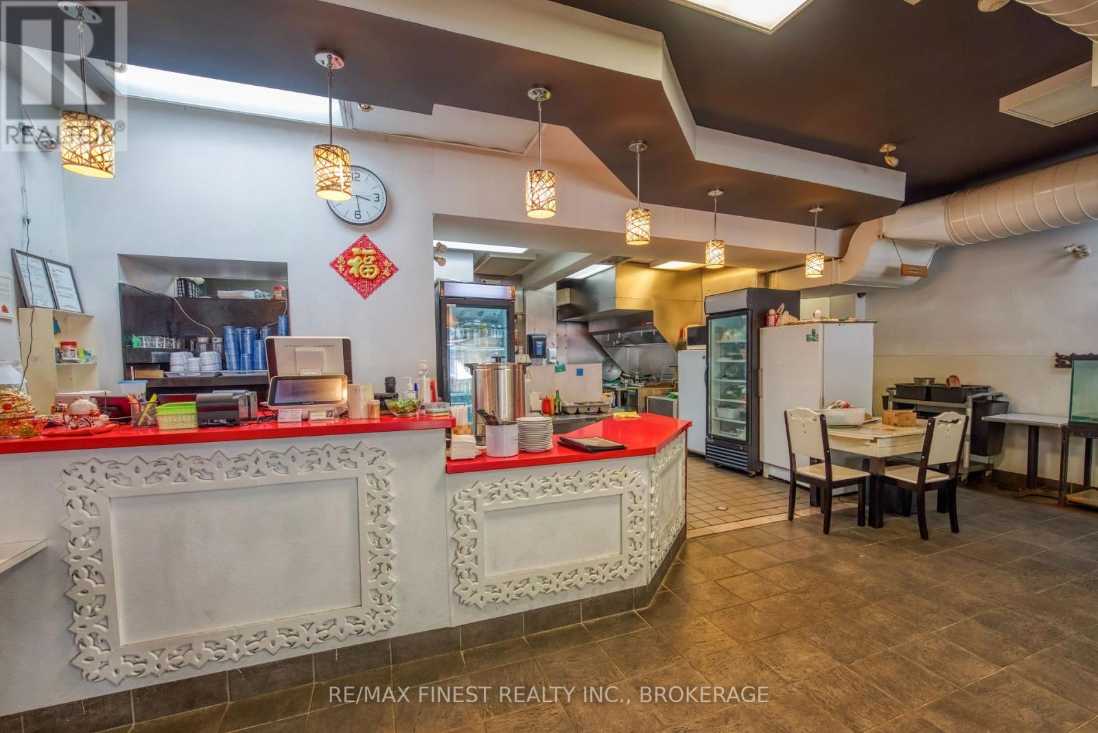 185 Princess Street, Kingston (East Of Sir John A. Blvd), Ontario  K7L 1A9 - Photo 6 - X12462320
