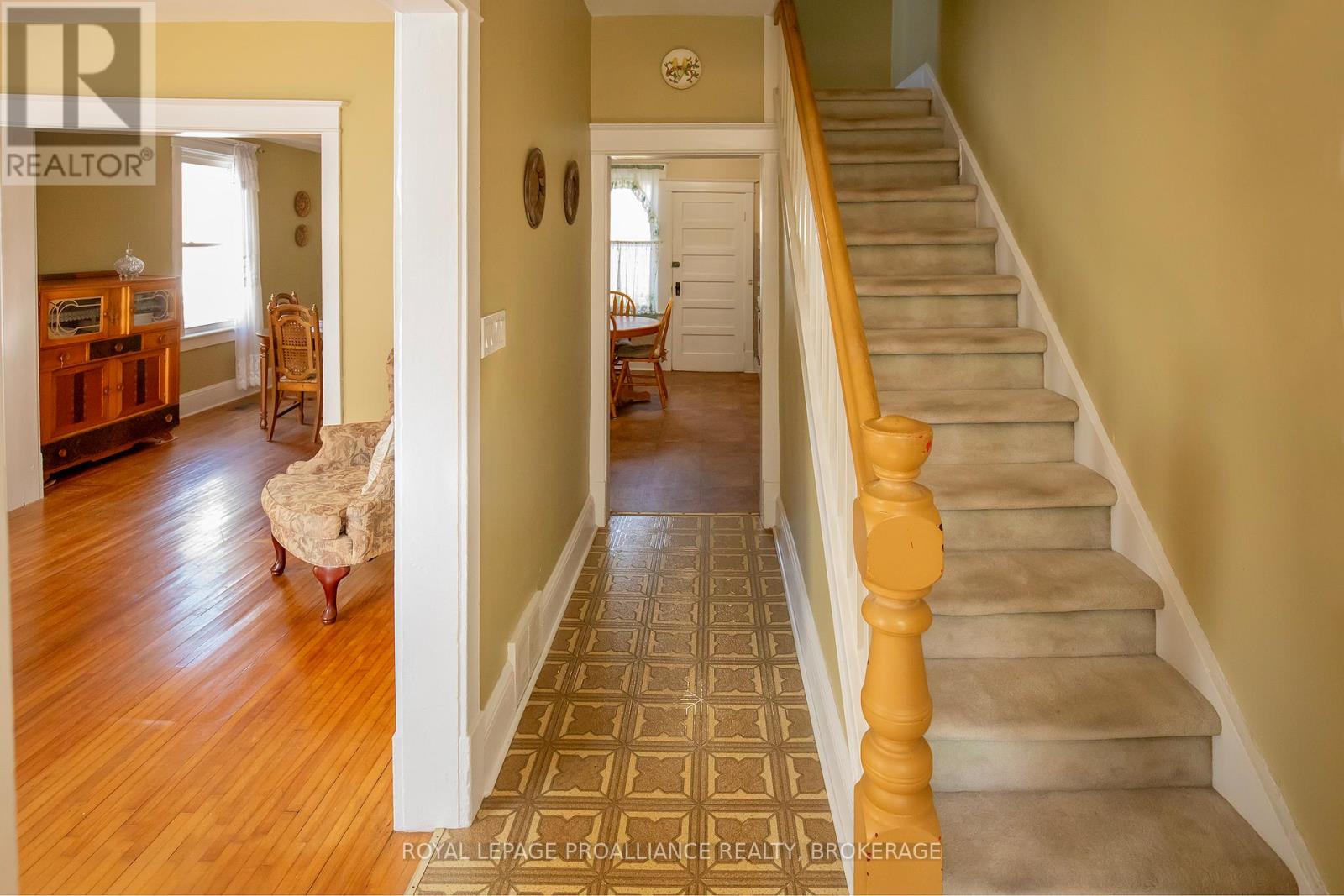 91 Hamilton Street, Kingston, Ontario  K7K 1P3 - Photo 3 - X12462365