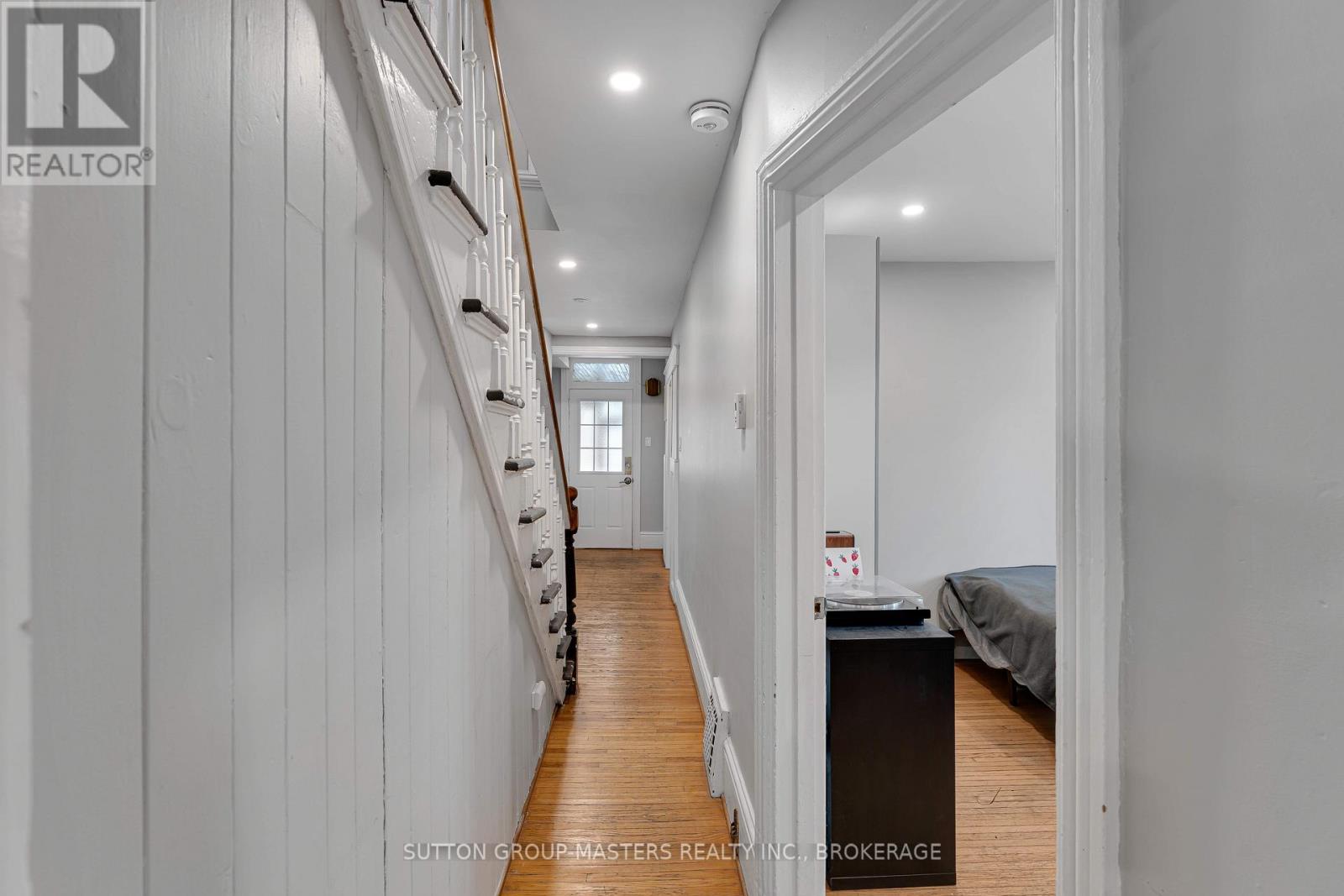 146 Collingwood Street, Kingston (Central City East), Ontario  K7L 3X5 - Photo 10 - X12462374