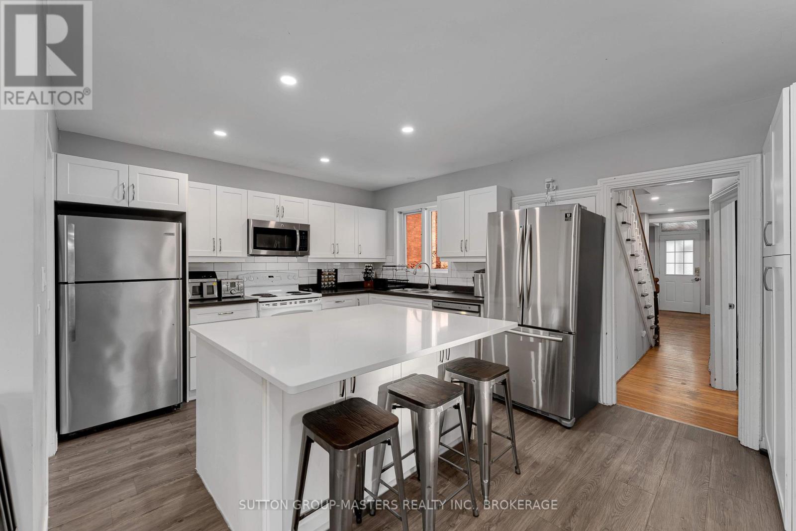 146 Collingwood Street, Kingston (Central City East), Ontario  K7L 3X5 - Photo 11 - X12462374