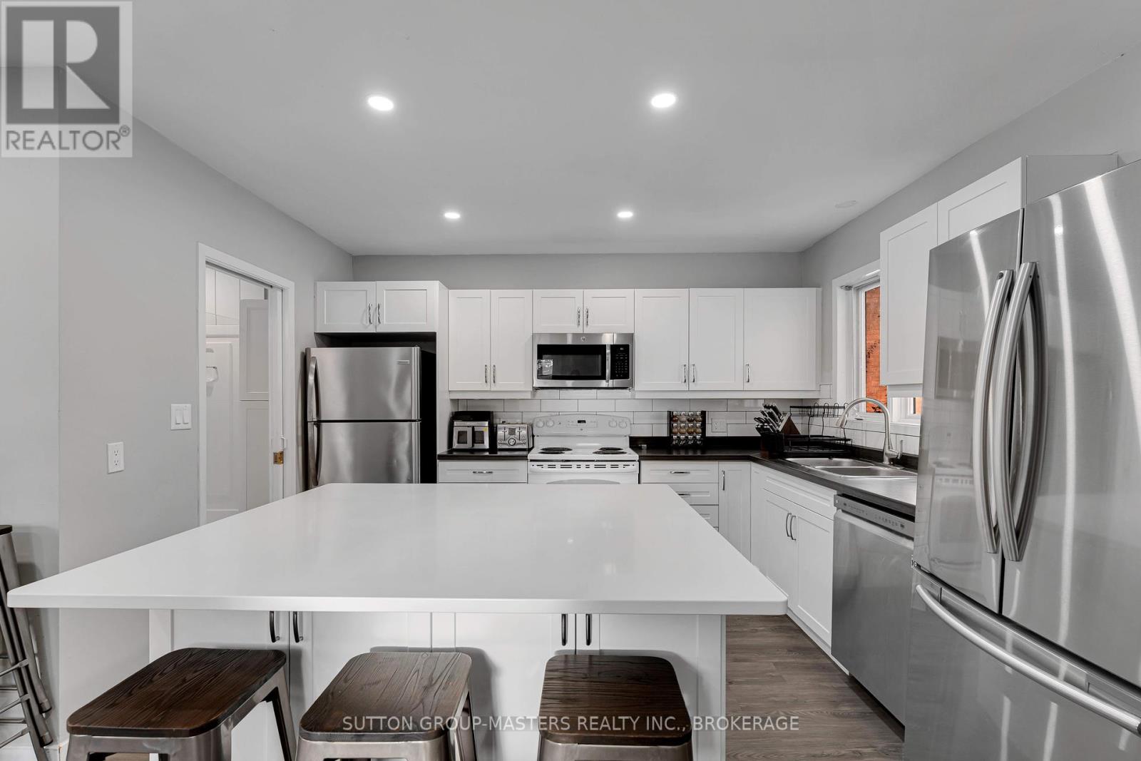 146 Collingwood Street, Kingston (Central City East), Ontario  K7L 3X5 - Photo 12 - X12462374