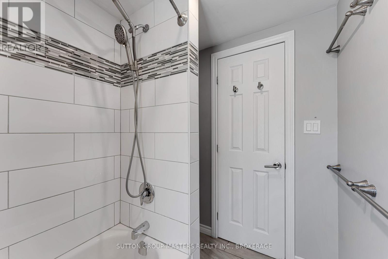 146 Collingwood Street, Kingston (Central City East), Ontario  K7L 3X5 - Photo 28 - X12462374