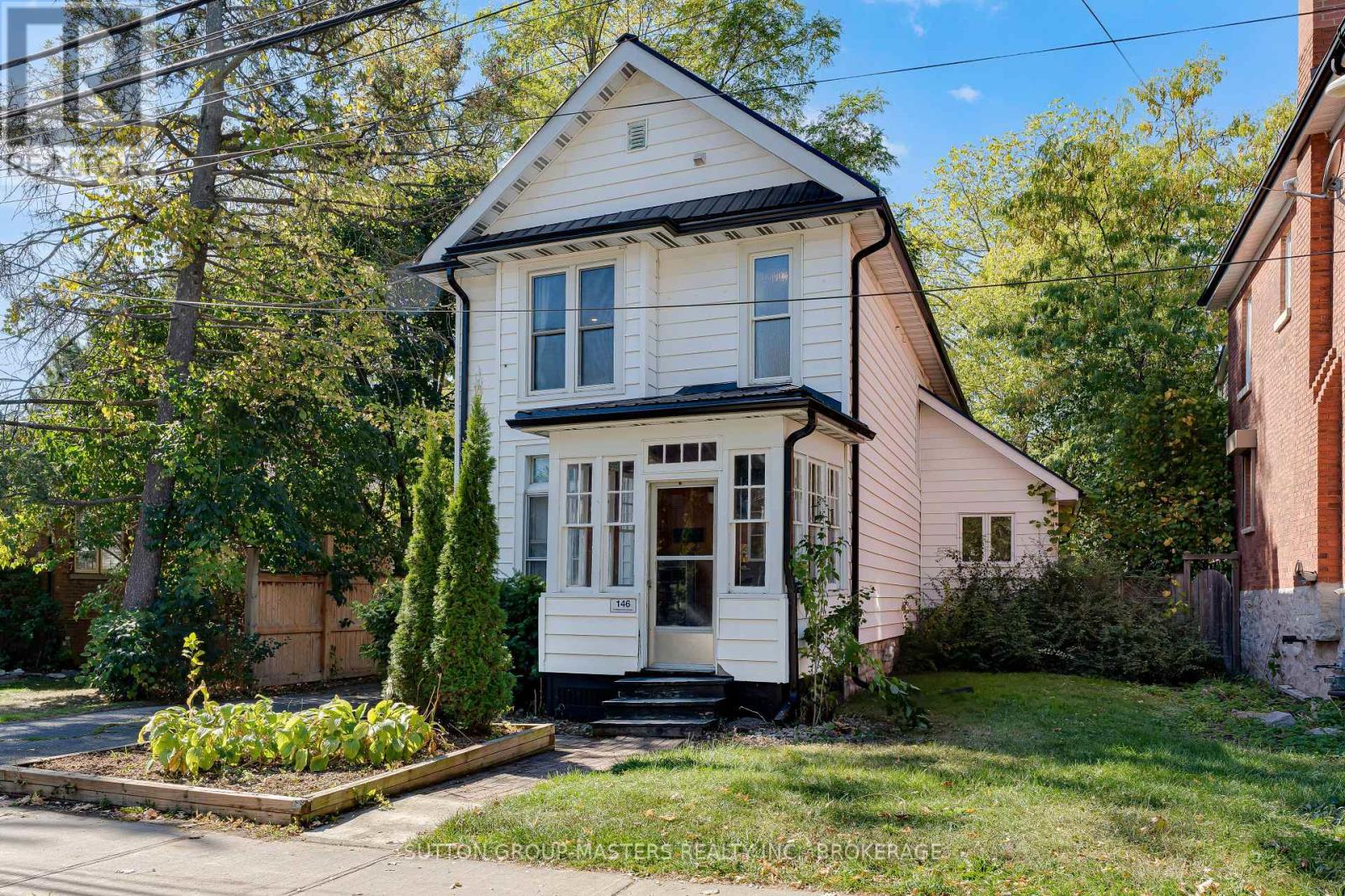 146 Collingwood Street, Kingston (Central City East), Ontario  K7L 3X5 - Photo 4 - X12462374