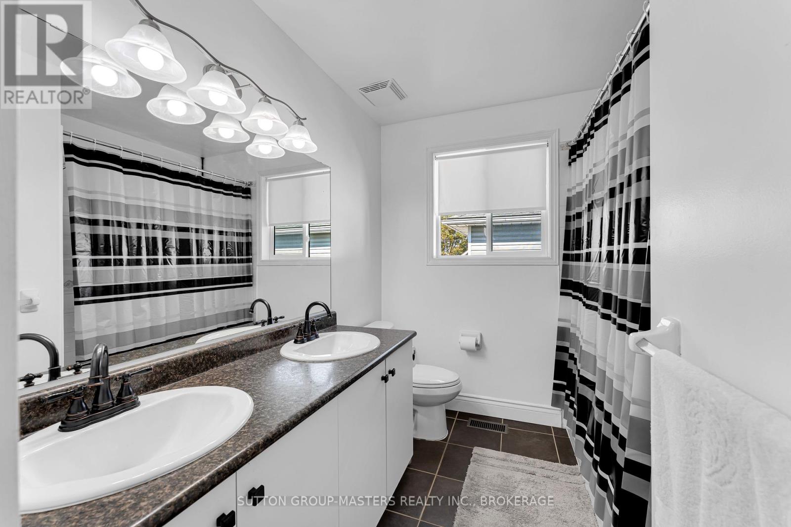 1396 Thornwood Crescent, Kingston, Ontario  K7P 3B5 - Photo 21 - X12462414