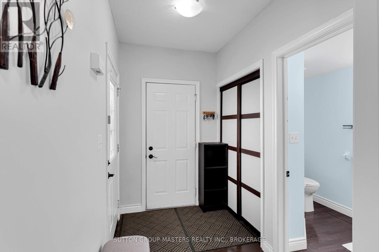 1396 Thornwood Crescent, Kingston, Ontario  K7P 3B5 - Photo 4 - X12462414