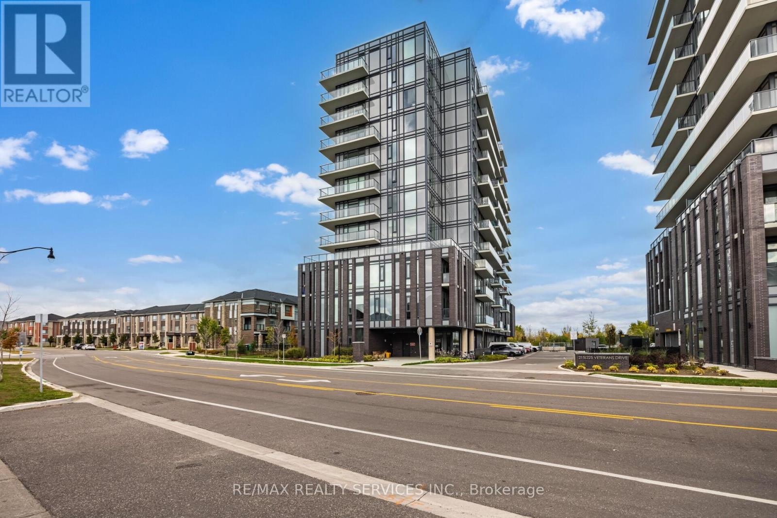 304 - 225 Veterans Drive, Brampton, Ontario  L7A 5L7 - Photo 32 - W12461731