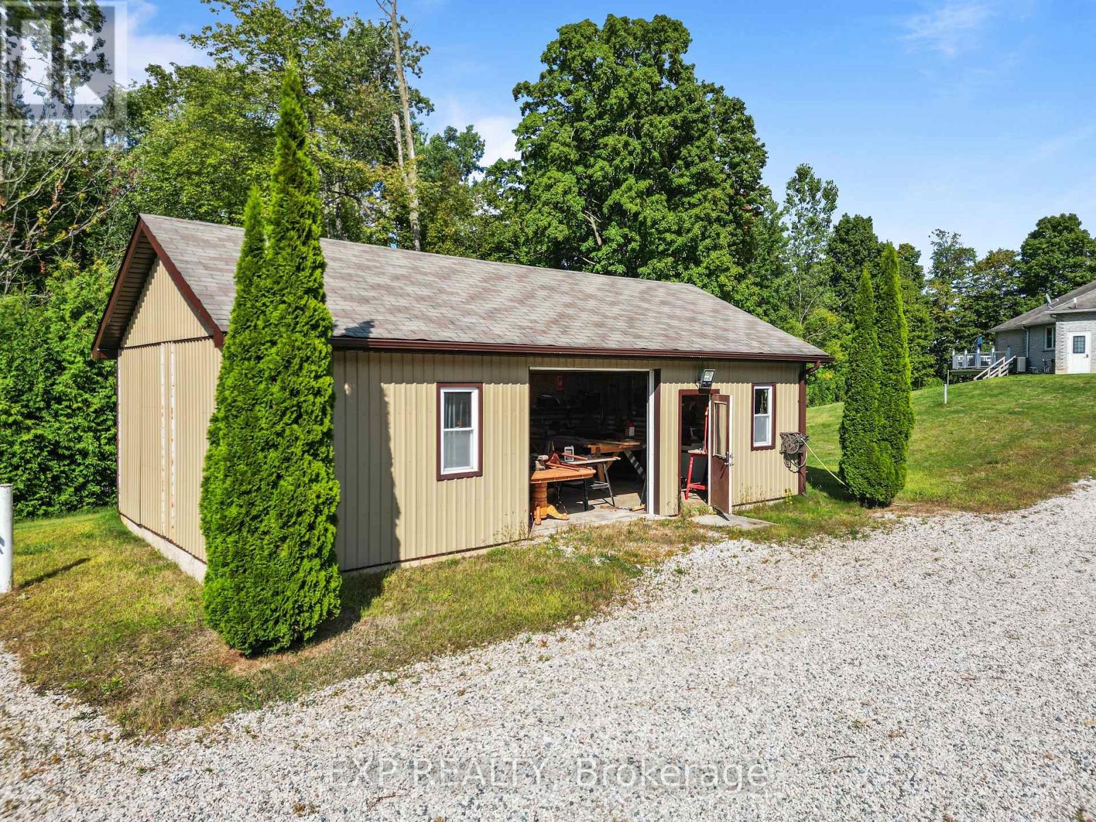 52116 Yorke Line, Malahide, Ontario  N0L 2J0 - Photo 39 - X12462309