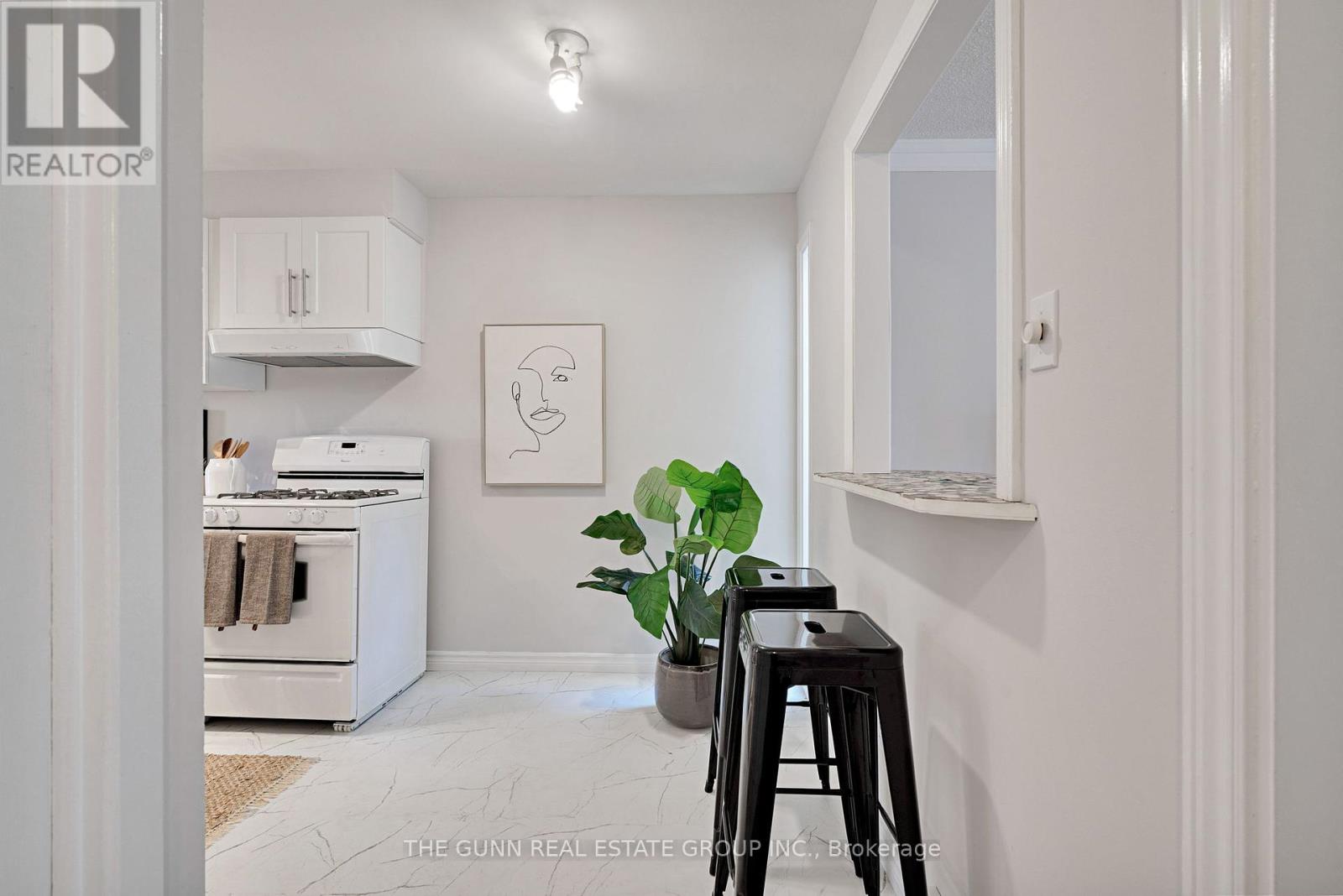 6 Olympic Crescent, London North (North I), Ontario  N6G 3P6 - Photo 14 - X12462384