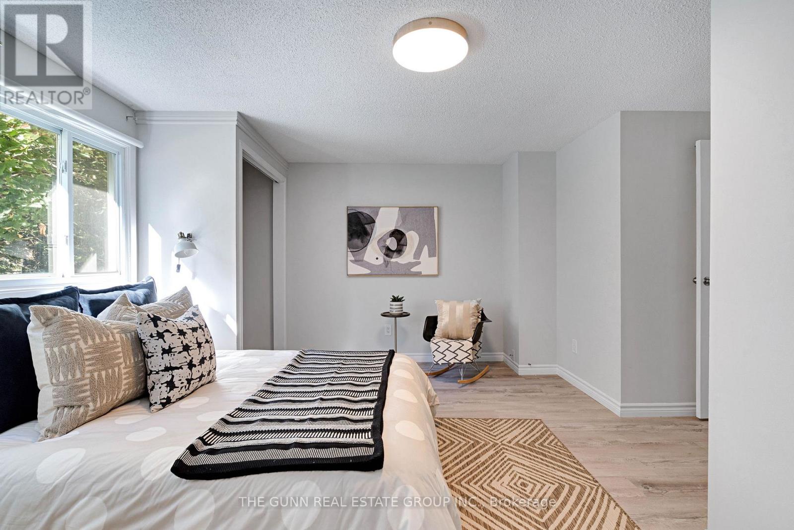 6 Olympic Crescent, London North (North I), Ontario  N6G 3P6 - Photo 27 - X12462384