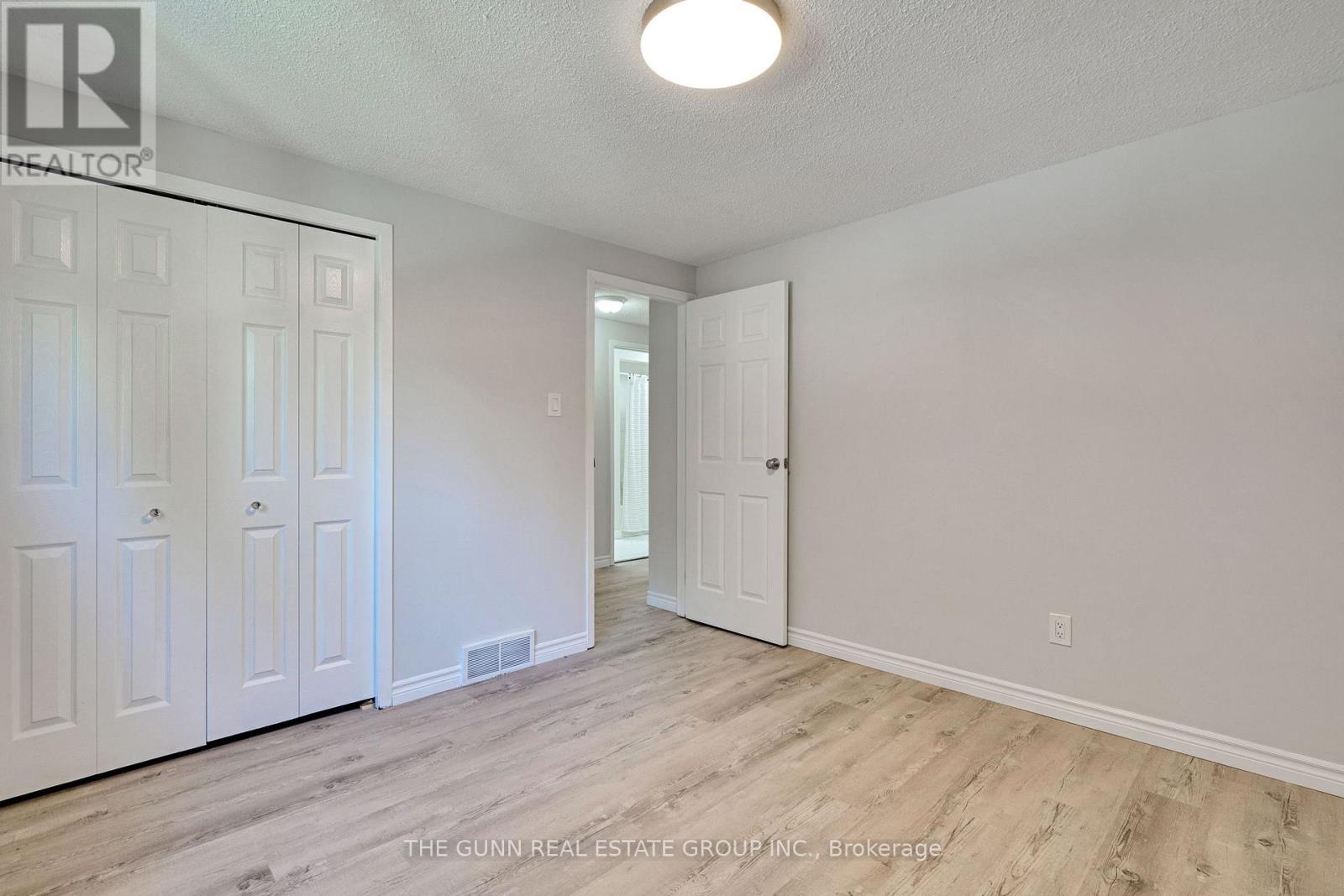 6 Olympic Crescent, London North (North I), Ontario  N6G 3P6 - Photo 31 - X12462384