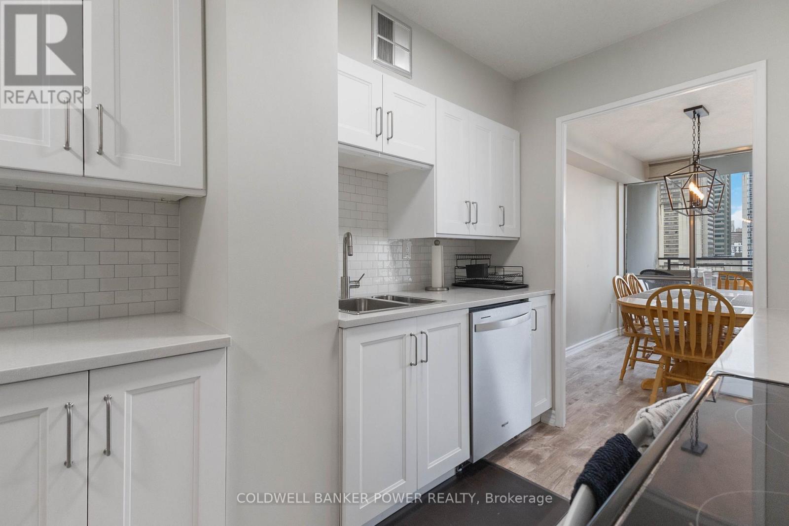604 - 389 Dundas Street, London East, Ontario  N6B 3L5 - Photo 8 - X12462435