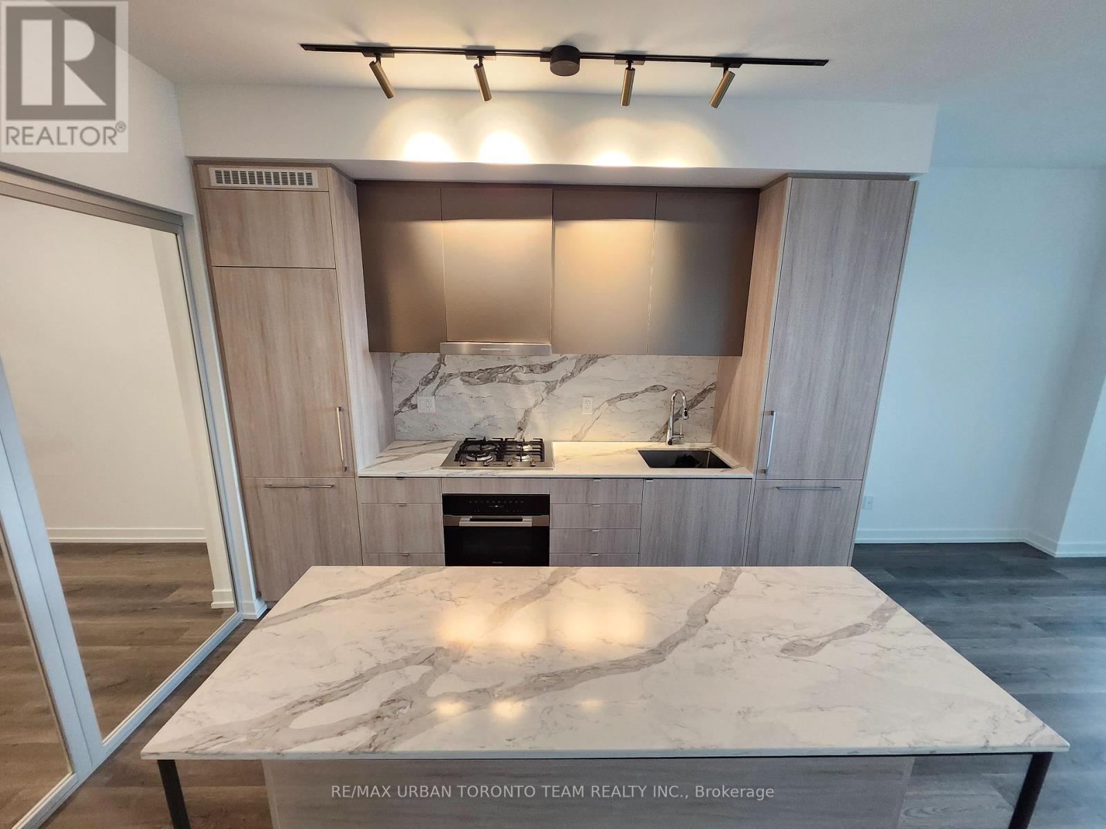 2801 - 771 Yonge Street, Toronto, Ontario  M4W 0B8 - Photo 6 - C12462221