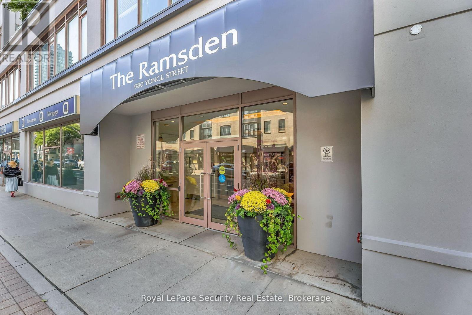403 - 980 Yonge Street, Toronto, Ontario  M4W 3V8 - Photo 2 - C12462222