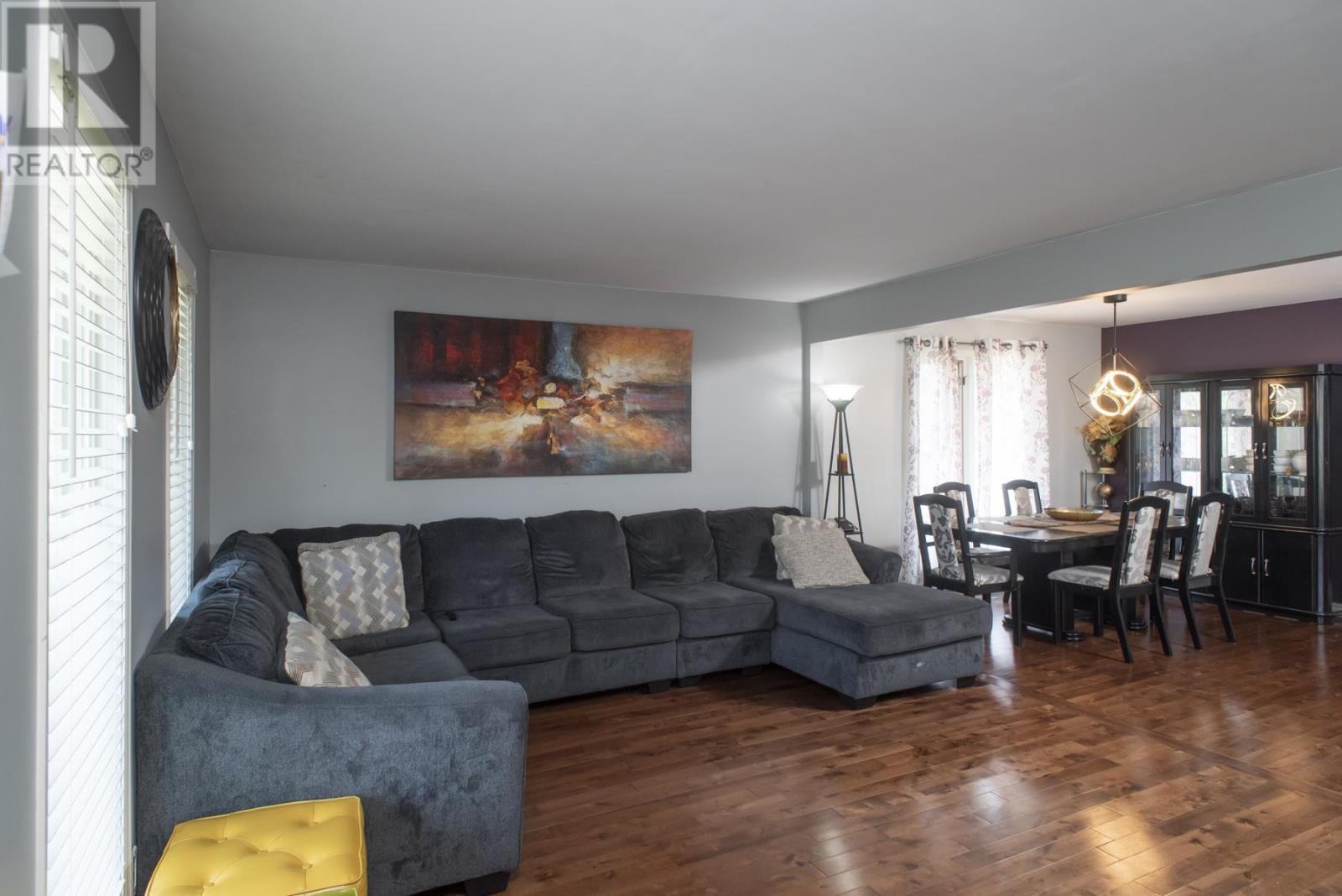 111 Sapphire Dr, Thunder Bay, Ontario  P7G 1A8 - Photo 2 - TB253203