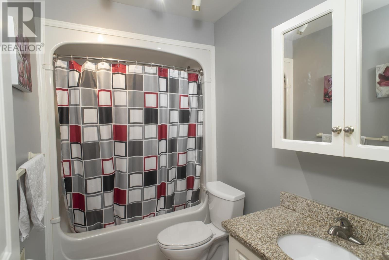 111 Sapphire Dr, Thunder Bay, Ontario  P7G 1A8 - Photo 31 - TB253203
