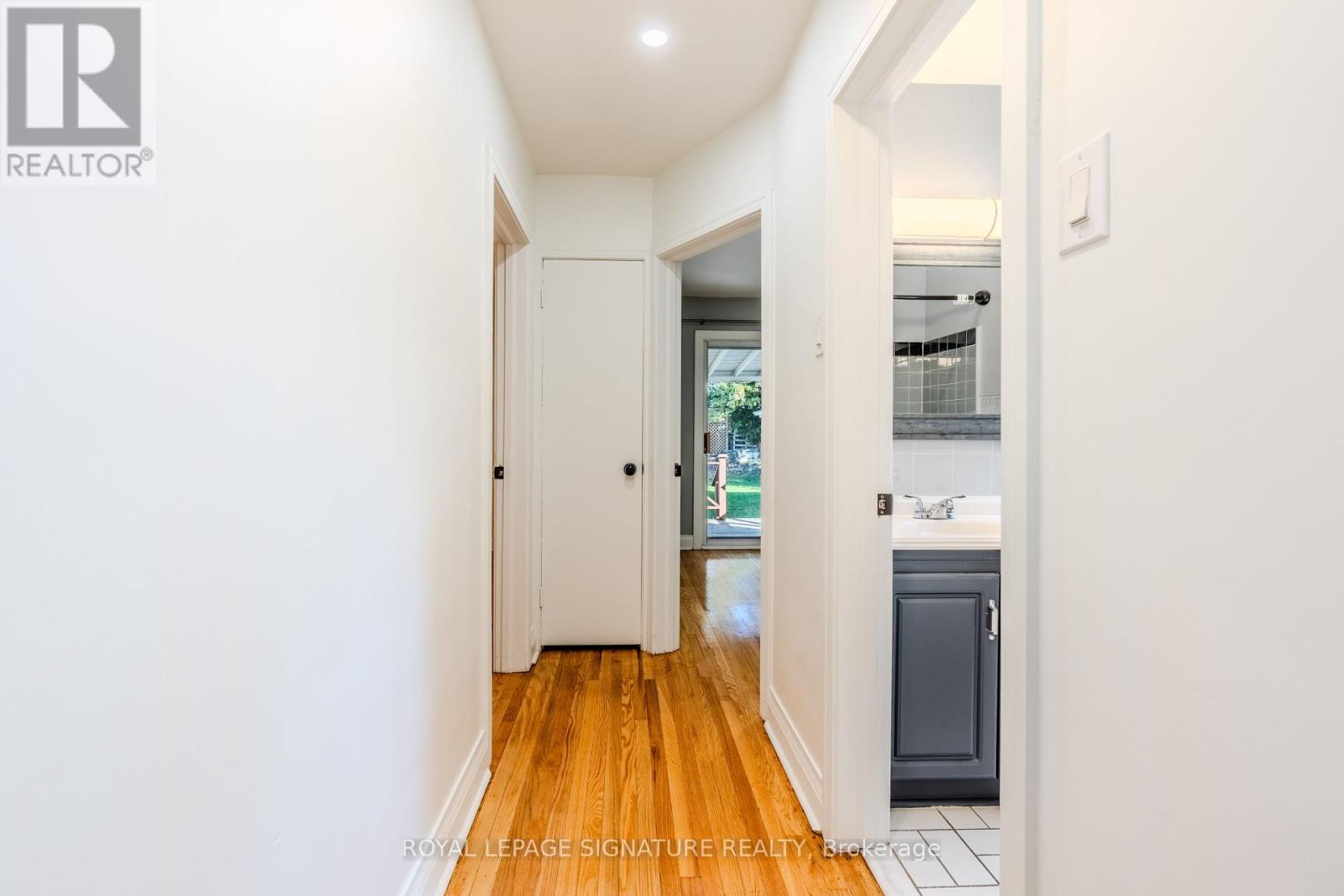10 Holswade Road, Toronto, Ontario  M1L 2G2 - Photo 23 - E12462204