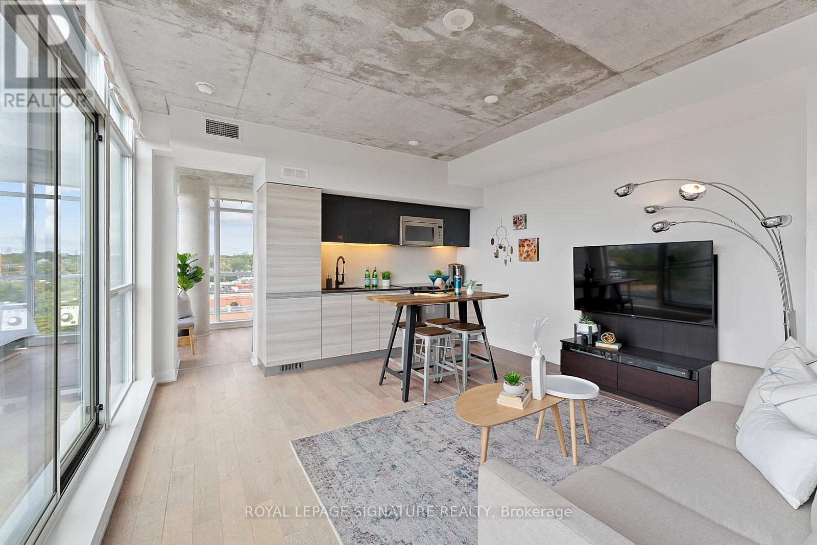 1021 - 1190 Dundas Street E, Toronto, Ontario  M4M 0C5 - Photo 1 - E12462241