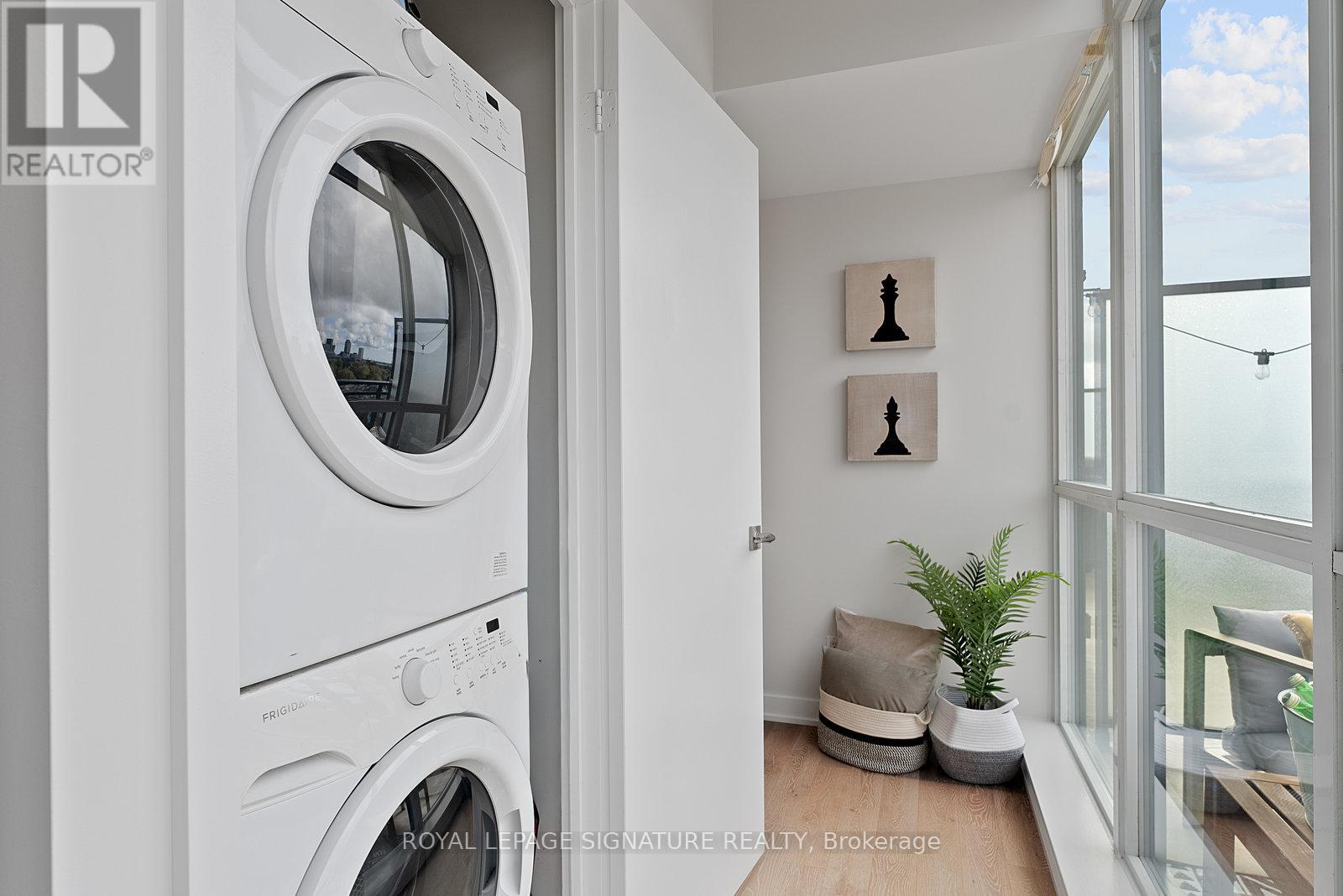 1021 - 1190 Dundas Street E, Toronto, Ontario  M4M 0C5 - Photo 19 - E12462241