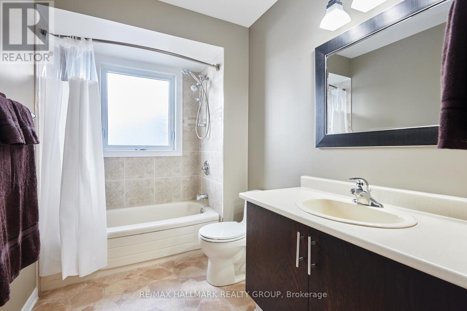 1743 Silver Bark Avenue, Ottawa, Ontario  K1C 7A8 - Photo 33 - X12462303