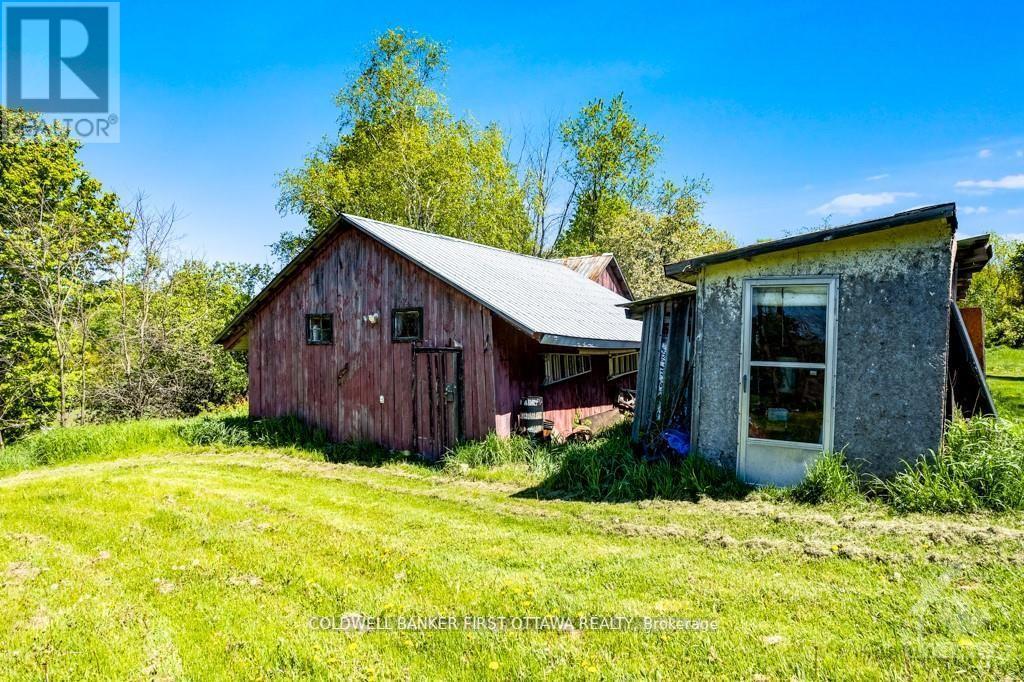 2523 Canonto Road, Frontenac, Ontario  K0H 2J0 - Photo 19 - X12462402