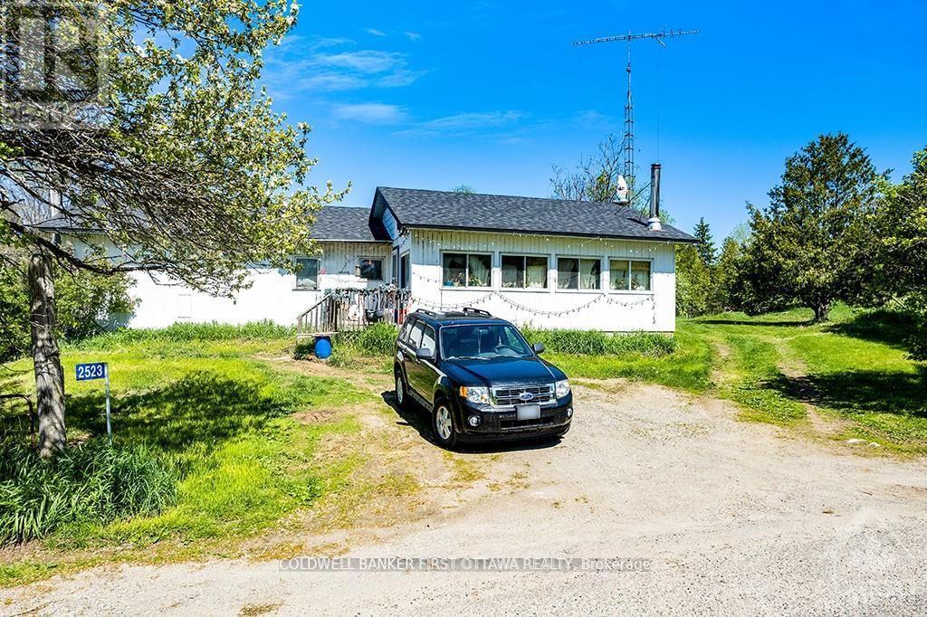 2523 Canonto Road, Frontenac, Ontario  K0H 2J0 - Photo 20 - X12462402
