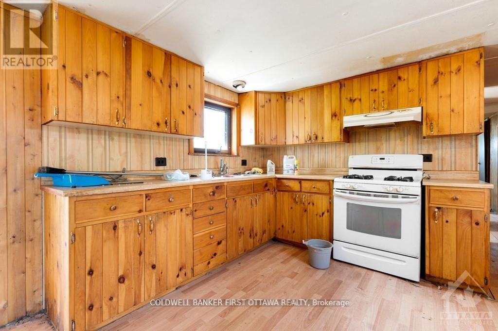 2523 Canonto Road, Frontenac, Ontario  K0H 2J0 - Photo 5 - X12462402