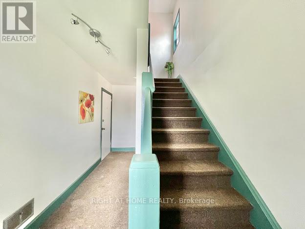 298 Churchill Avenue N, Ottawa, Ontario  K1Z 5B6 - Photo 6 - X12462464