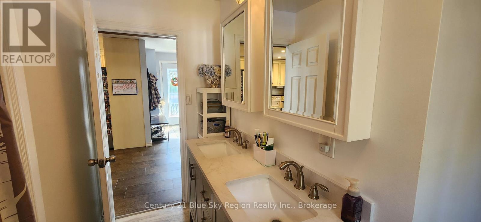 223 Development Road, Bonfield, Ontario  P0H 1E0 - Photo 23 - X12462413