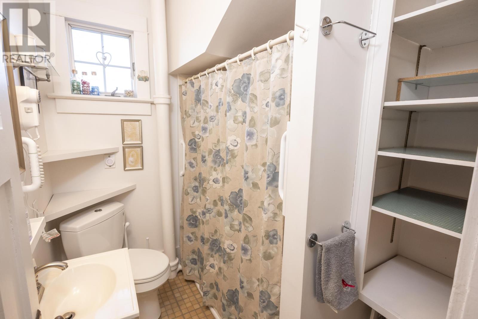 29 Emmerson Ave, Thunder Bay, Ontario  P7A 4Z1 - Photo 14 - TB253218
