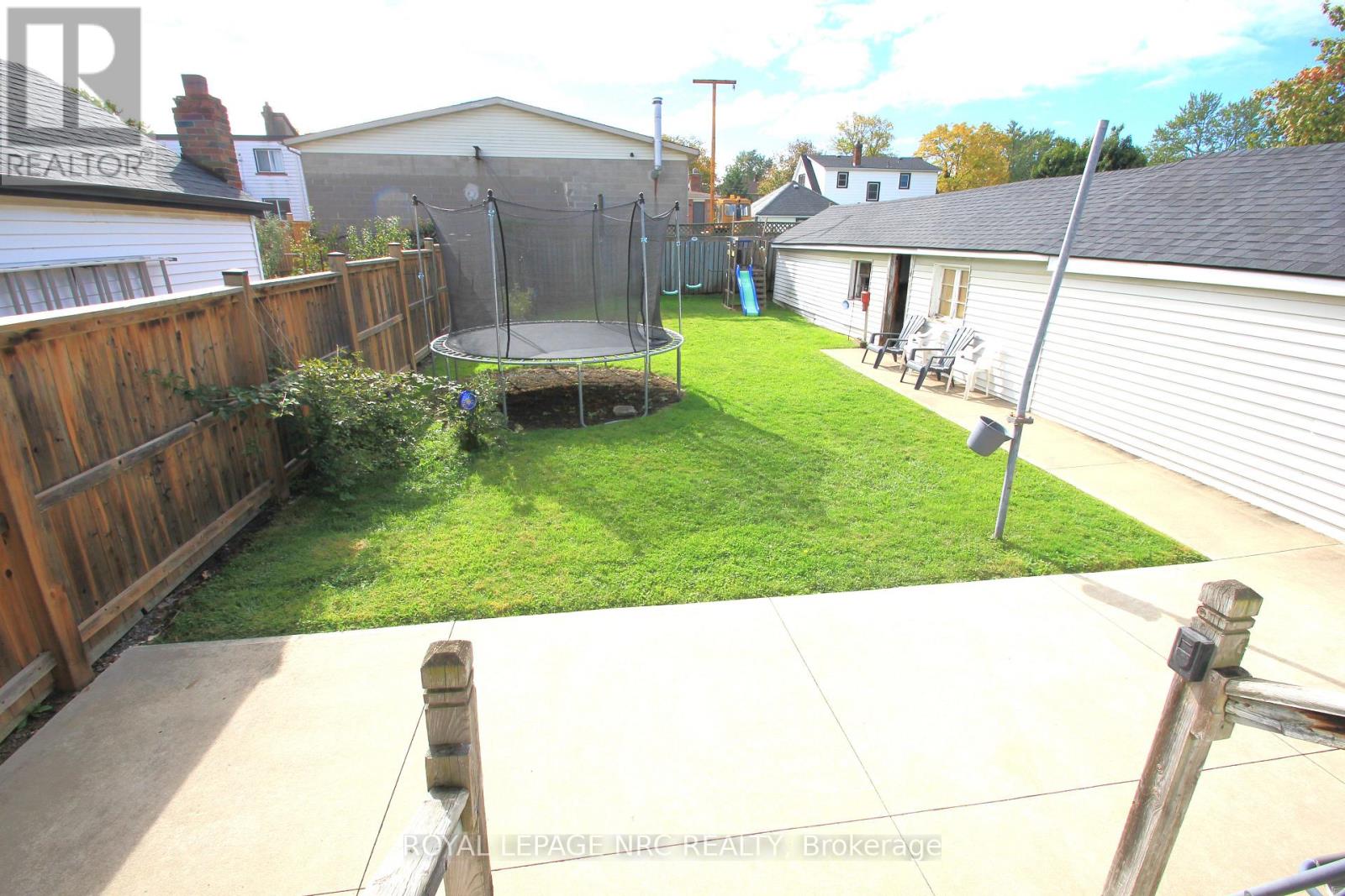 55 Sullivan Avenue, Thorold, Ontario  L2V 2Y7 - Photo 22 - X12462306