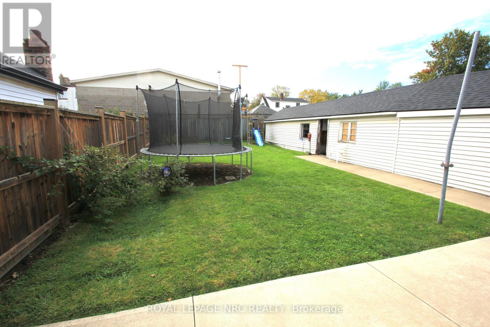 55 Sullivan Avenue, Thorold, Ontario  L2V 2Y7 - Photo 24 - X12462306