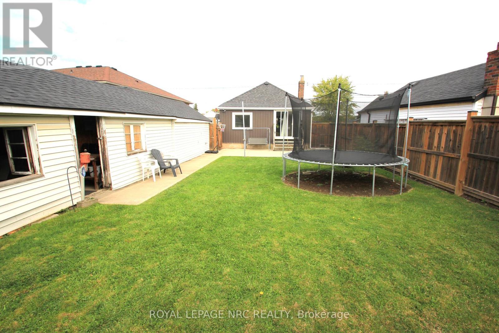 55 Sullivan Avenue, Thorold, Ontario  L2V 2Y7 - Photo 26 - X12462306