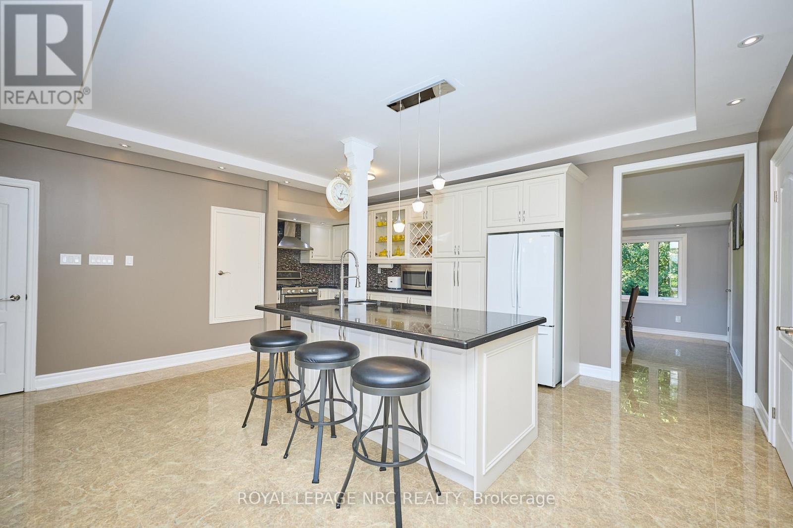 7 Woodmount Drive, St. Catharines, Ontario  L2T 2X8 - Photo 18 - X12462323