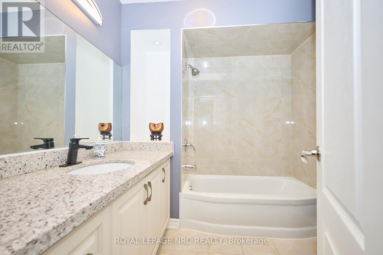 7 Woodmount Drive, St. Catharines, Ontario  L2T 2X8 - Photo 30 - X12462323