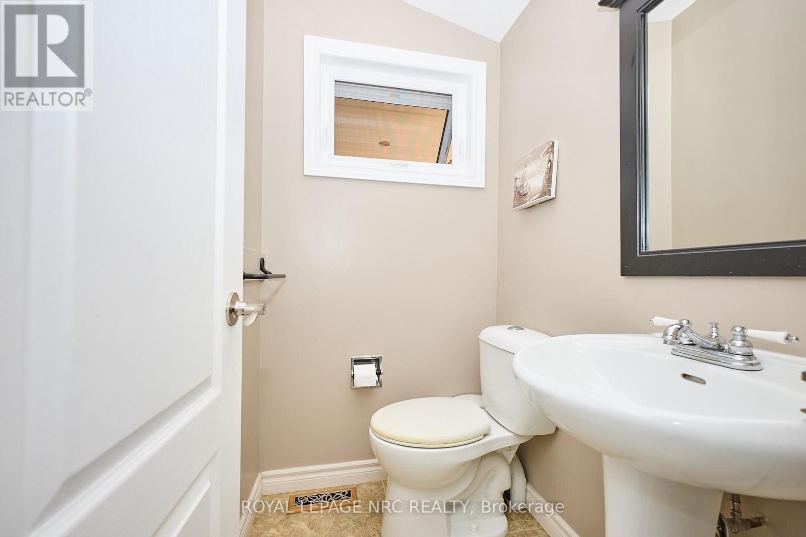 7 Woodmount Drive, St. Catharines, Ontario  L2T 2X8 - Photo 32 - X12462323